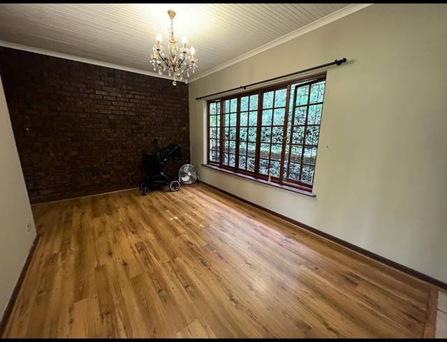4 BEDROOM FREESTANDING FOR SALE IN CLARENDON